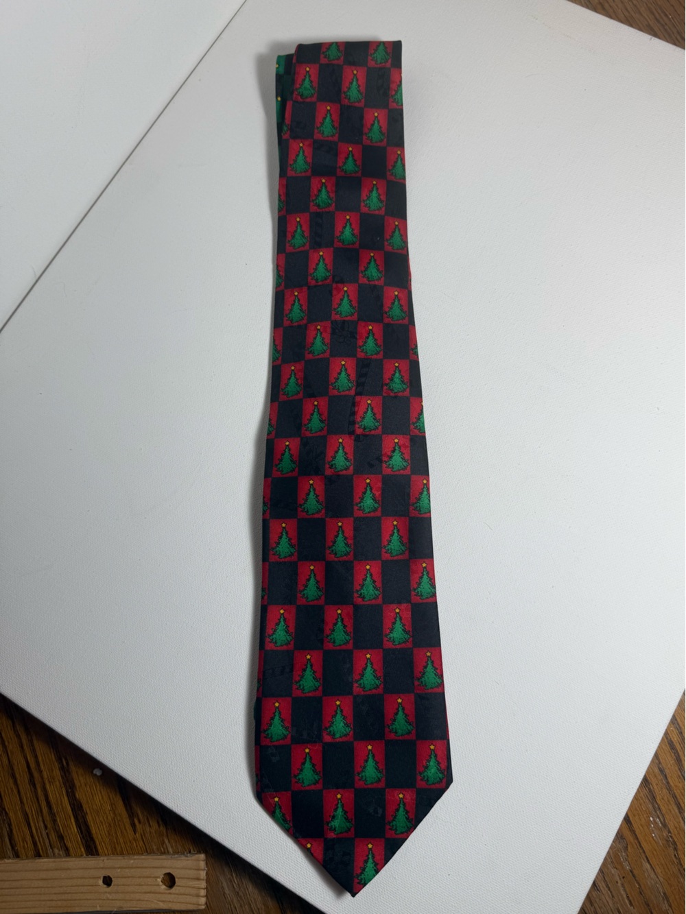 Vintage Hallmark Necktie Christmas Trees Holiday Black‎ Red Green 58" x 3.75"